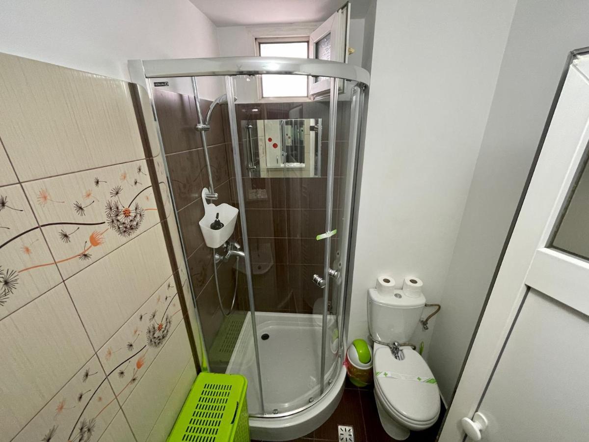 Appartement Garsoniera Moderna Parcare Internet à Piteşti Extérieur photo