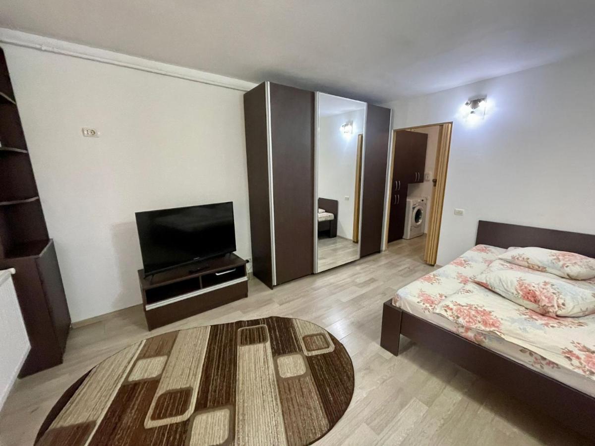 Appartement Garsoniera Moderna Parcare Internet à Piteşti Extérieur photo